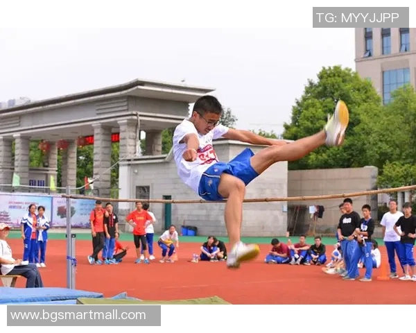 北京滑板队勇攀高峰的奋斗历程与极限运动会的精彩瞬间 北京滑板队勇攀高峰的奋斗历程与极限运动会的精彩瞬间